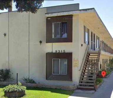 Main picture of 9315 San Vincente Ave
