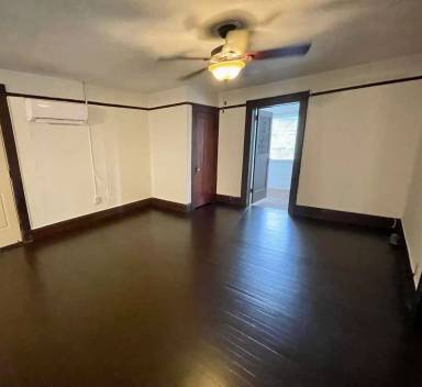 Main picture of 122 E Hibiscus Dr