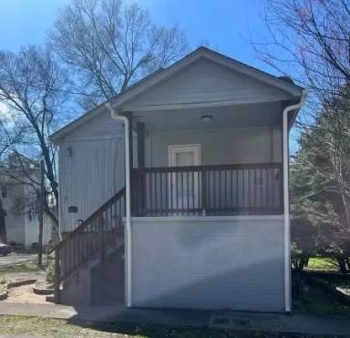 Main picture of 807 Cates St