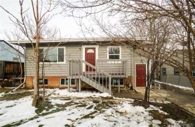 Main picture of 8060 Grove St