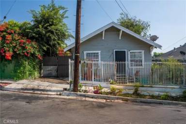 Main picture of 1714 Walton Ave