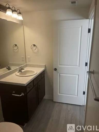 Main picture of 732 W Blue Mountain Dr