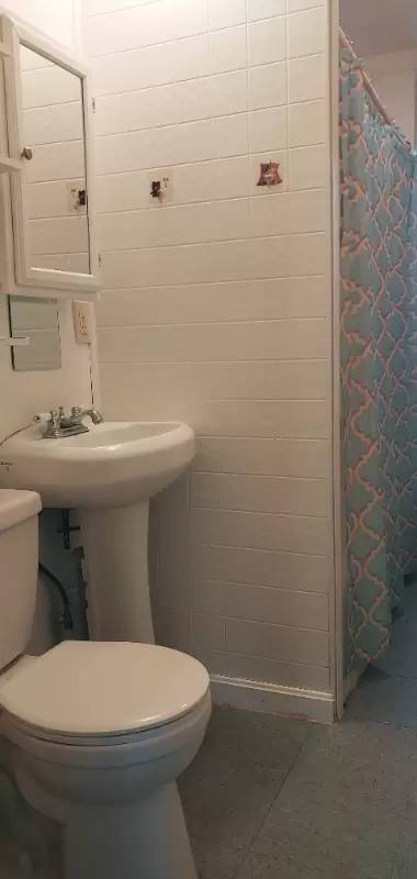 Main picture of 58 Paine St