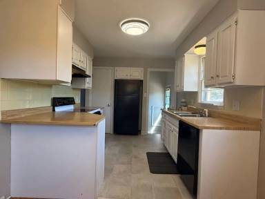 Main picture of 5417 Marshall Rd