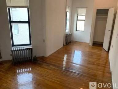 Main picture of 105 E 122nd St