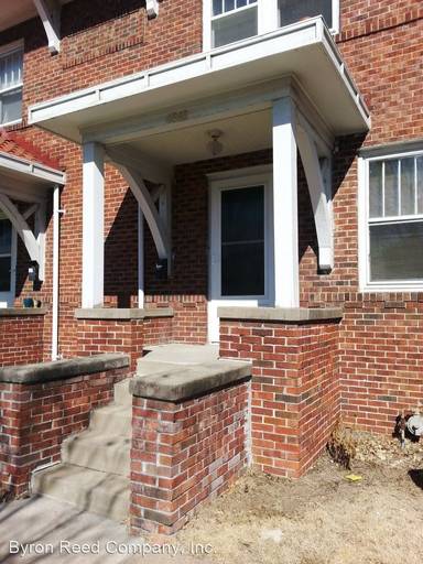 Main picture of 4648-50 4652-54 Farnam St