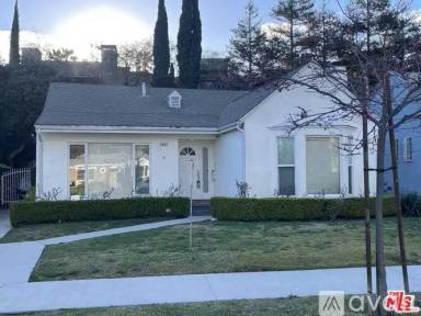 Main picture of 1441 Roxbury Dr