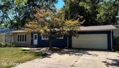 Main picture of 2112 S 133rd Ave