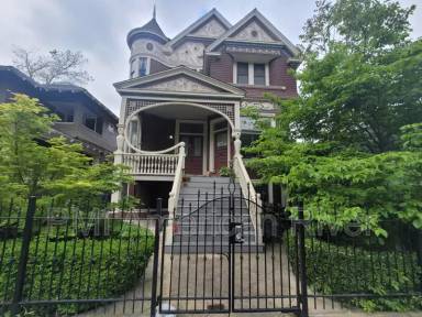 Main picture of 1716 Capitol Ave