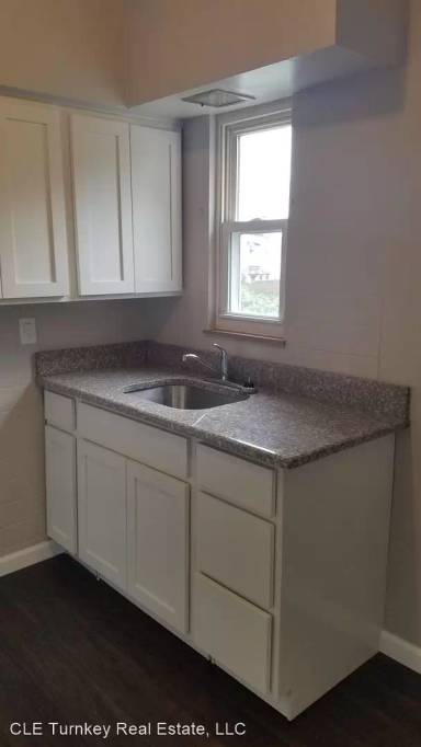 Main picture of 4826 Broadview Rd
