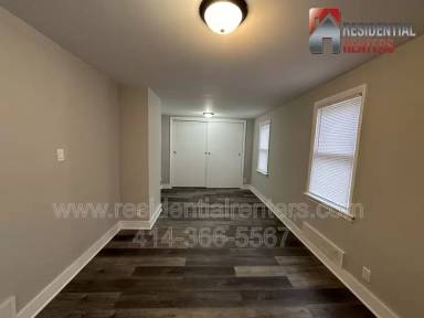 Main picture of 4220 W Hampton Ave