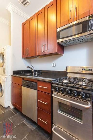 Main picture of 493 2nd Ave