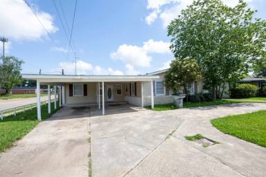 Main picture of 4205 Louisiana Ave