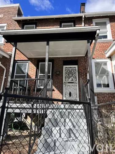 Main picture of 1628 F St NE