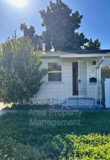 Main picture of 728 Cherry Way