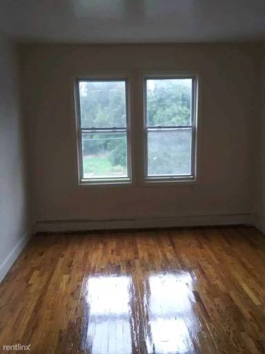 Main picture of 133 Nelson St