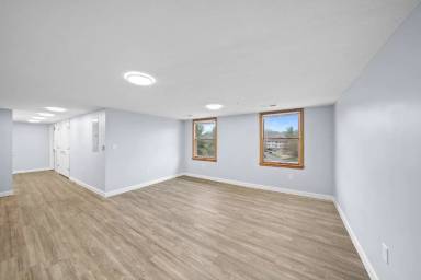 Main picture of 1765 Merriman Rd