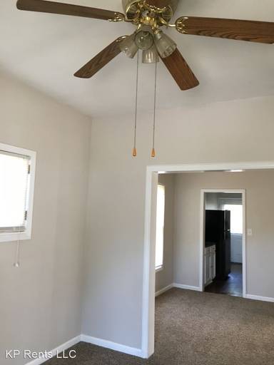 Main picture of 1308 S Harlan Ave