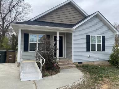 Main picture of 2510 Westbrook St