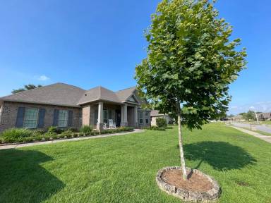 Main picture of 4128 S Cambridge Way