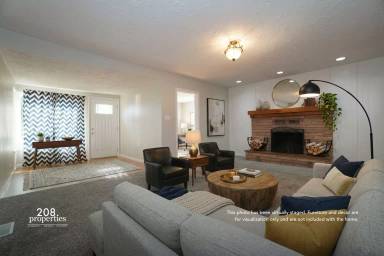 Main picture of 5789 N Bogart Ln