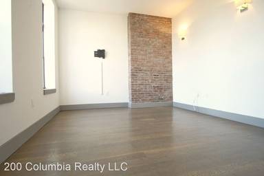 Main picture of 200 Columbia St