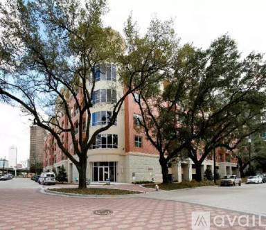 Main picture of 300 St Joseph Pkwy