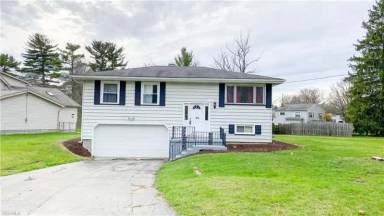 Main picture of 3602 S Raccoon Rd