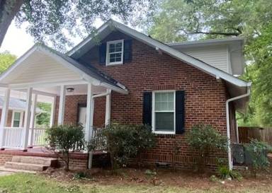 Main picture of 11 Roseway Cir NE