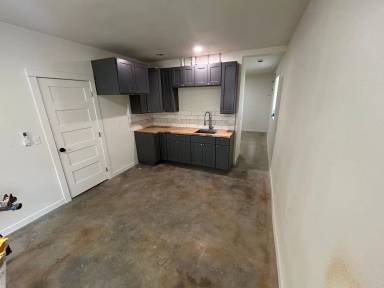 Main picture of 446 Lewis St