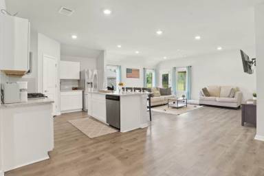 Main picture of 772 Gold Finch Way