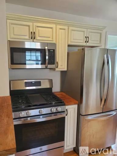 Main picture of 8 Edwards St