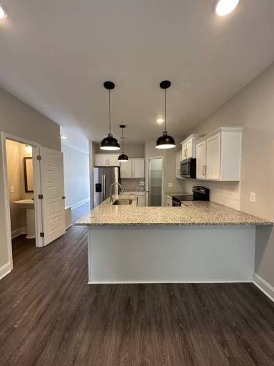 Main picture of 200 Drayton Dr