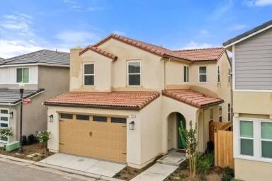 Main picture of 736 N Bliss Ln