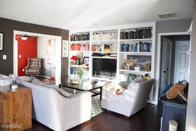 Main picture of 908 Carroll Ave