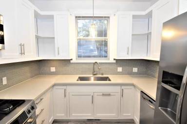 Main picture of 306 24th St