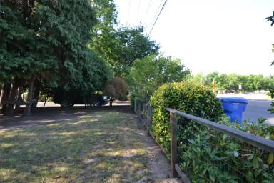 Main picture of 3665 Lancaster Dr NE
