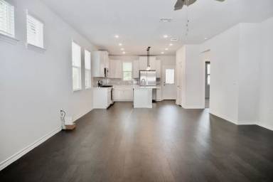 Main picture of 5207 Jason Dr