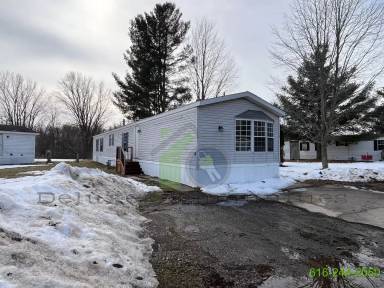 Main picture of 124 Merson Rd