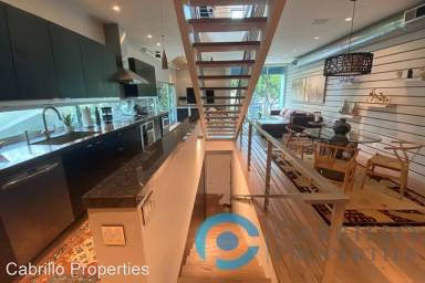 Main picture of 4156 3rd Ave