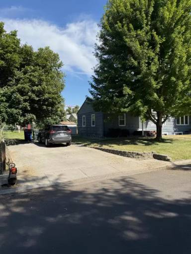 Main picture of 302 Douglass Ave