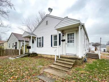 Main picture of 409 S Dearborn St