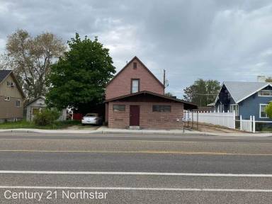 Main picture of 265 N Oregon St