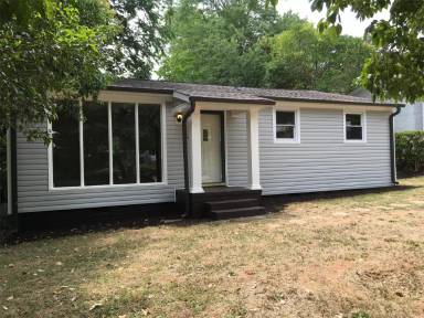 Main picture of 16 Merlocke Dr