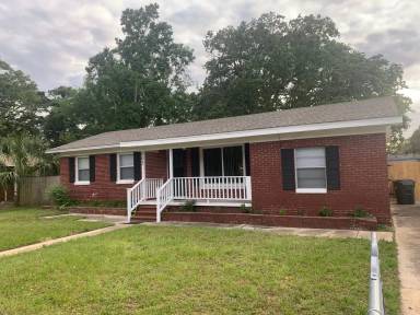 Main picture of 203 Brigadier St