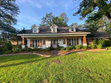 Main picture of 103 Tall Pines Dr