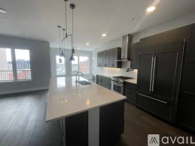 Main picture of 1640 Market St