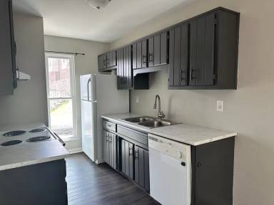 Main picture of 116 Ewing Ave