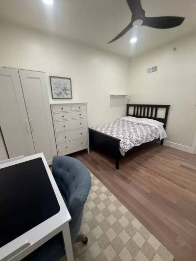 Main picture of 3707 Spring Garden