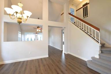 Main picture of 806 Weatherly Ct